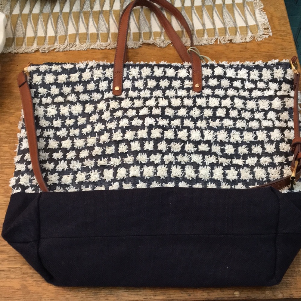 Tommy Bahama crossbody/tote bag